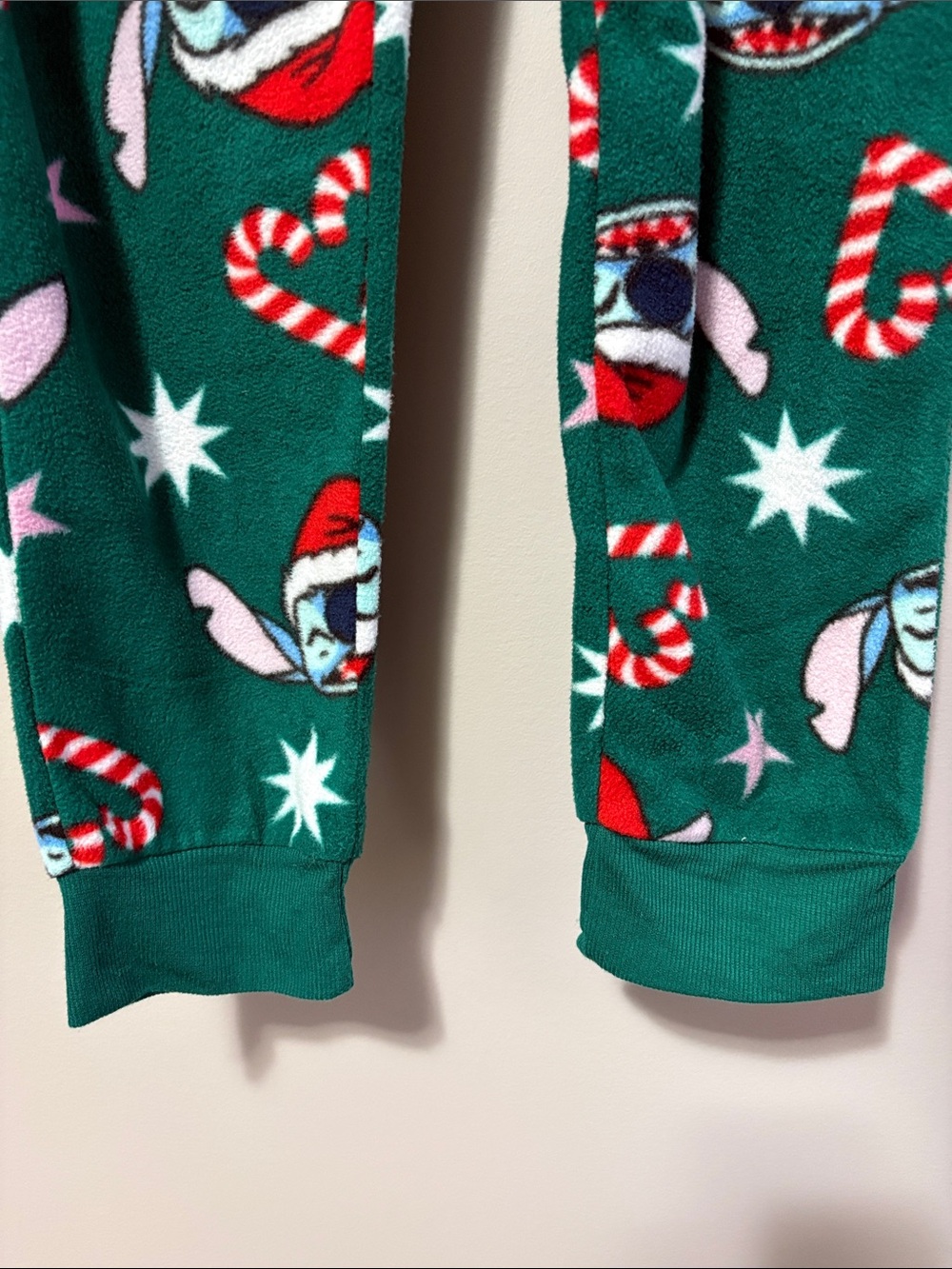 Disney Stitch Fleece Holiday Candy Cane PJ Set Green Red Blue - Picture 11 of 12